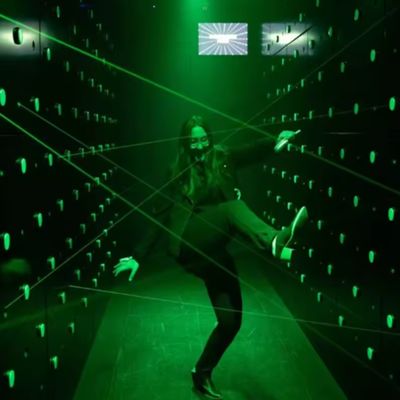 Indoor Multiplayer Laser Maze Game for 1-5 Players - Interactive Laser Challenge for Fitness and Entertainment